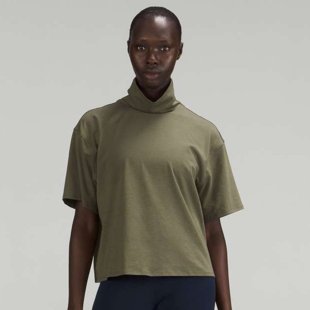 Lululemon Women's Relaxed-Fit Cotton-Blend Turtleneck T-Shirt - Dark Green